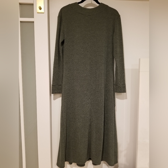 NewMe Olive Green Midi Dress, size M - Picture 3 of 3